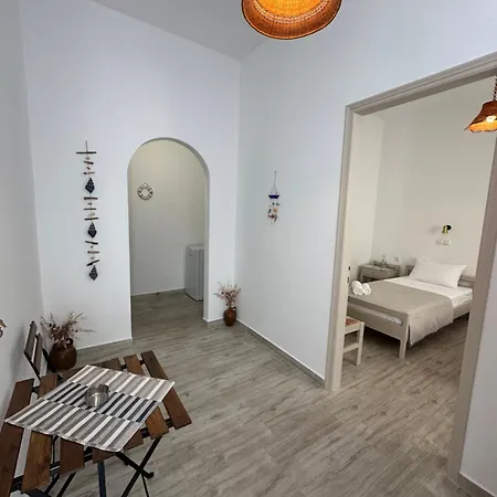 Nick's 4 * Páros